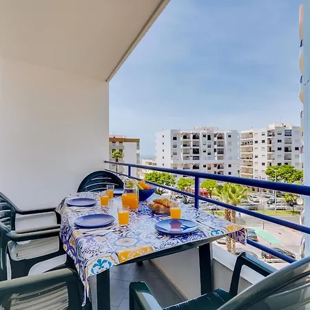 2bdr In * 奎特里拉