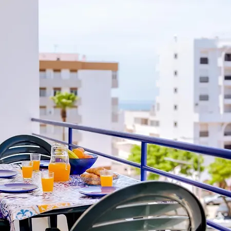 2bdr In Apartment Quarteira